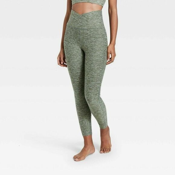 Contour Curvy Brushed Ultra High-Waisted 7/8 Leggings 25" in - Picture 1 of 5